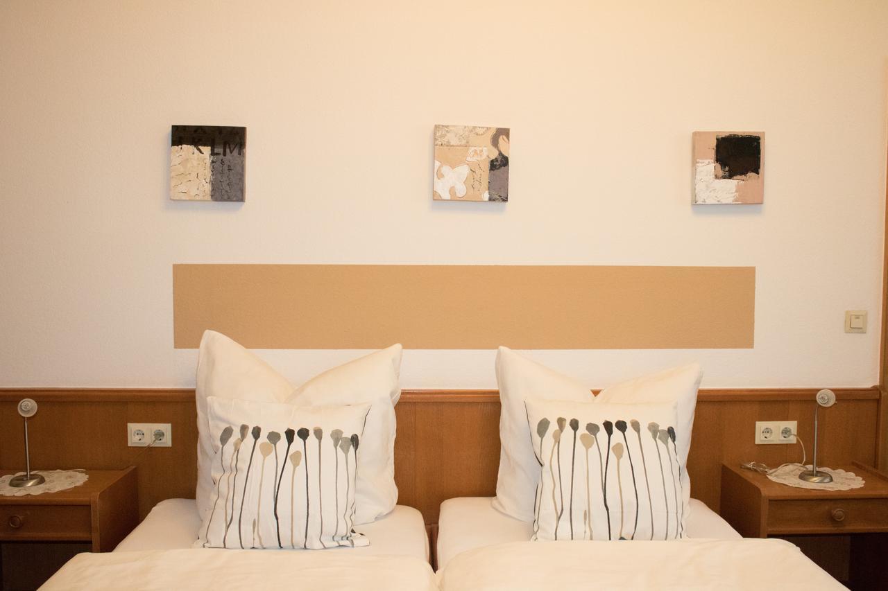 Stadthotel Russelsheim Bagian luar foto